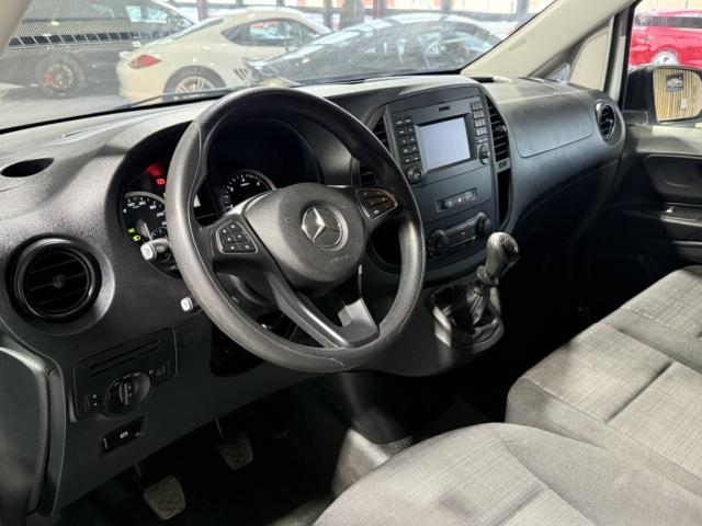 Mercedes Benz Vito image 4