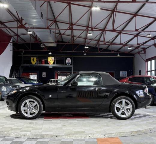 Mazda Mx-5 image 1