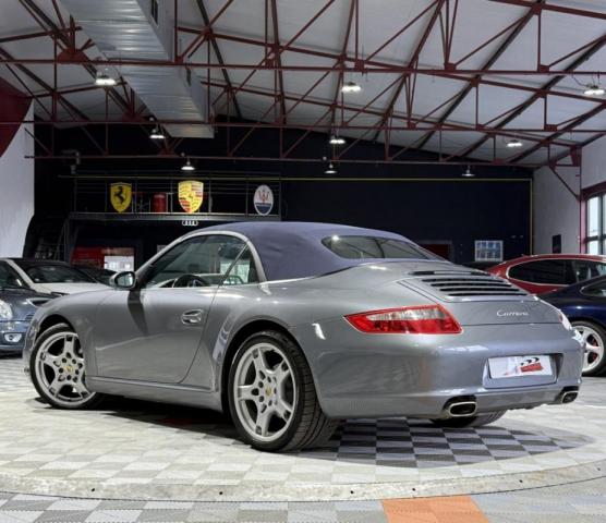 Porsche 911 image 9