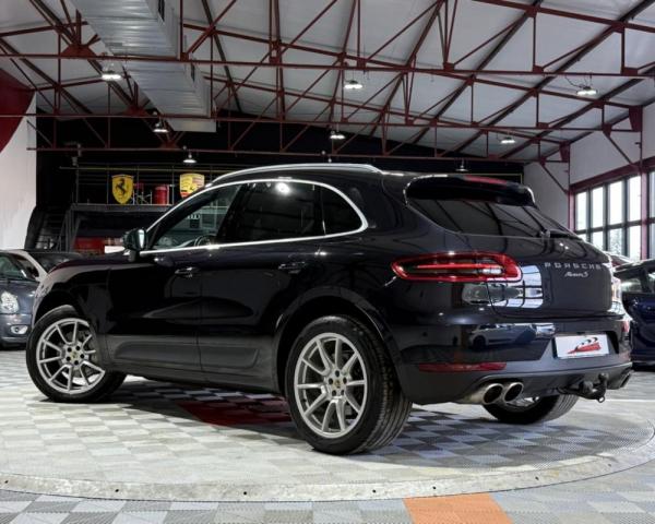 Porsche Macan image 8