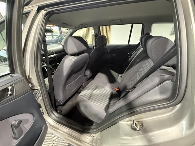 Skoda Octavia image 3