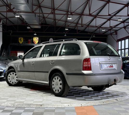 Skoda Octavia image 1