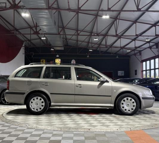 Skoda Octavia image 5