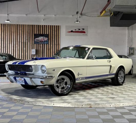 Ford Mustang Coupé 4.7 V8 289ci Bva