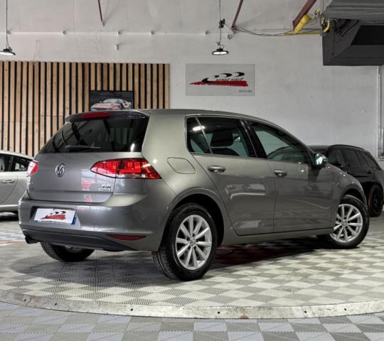 Volkswagen Golf image 6