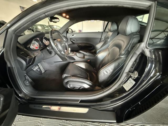 Audi R8 image 2