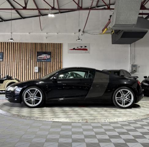 Audi R8 image 4