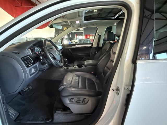 Volkswagen Touareg image 9