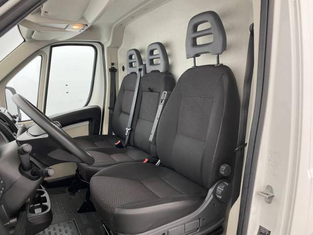 Peugeot Boxer image 1