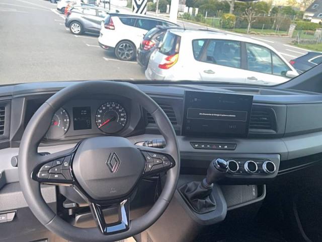 Renault Master image 7