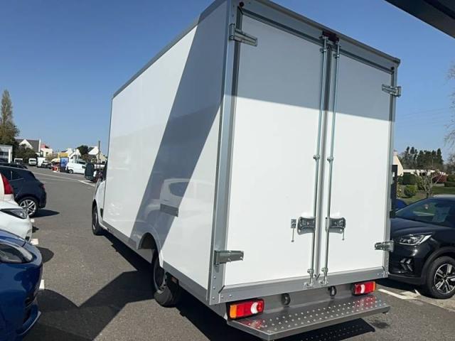 Renault Master image 8