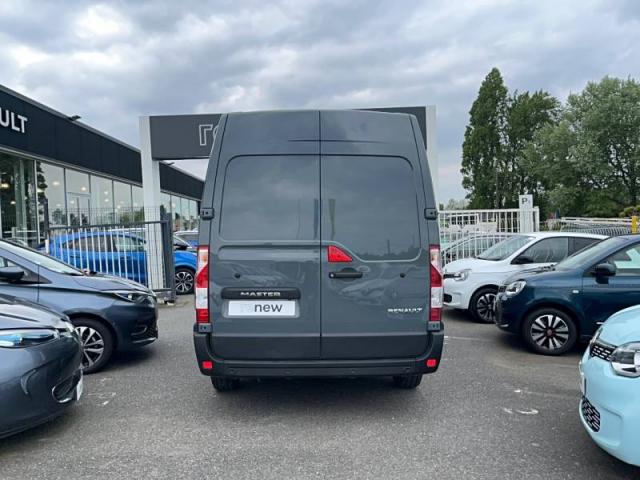 Renault Master image 1