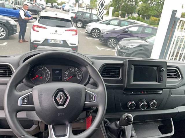 Renault Master image 7