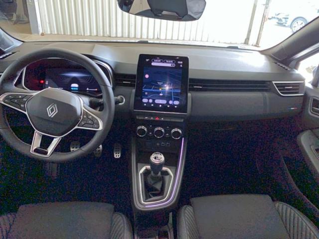 Renault Clio image 2