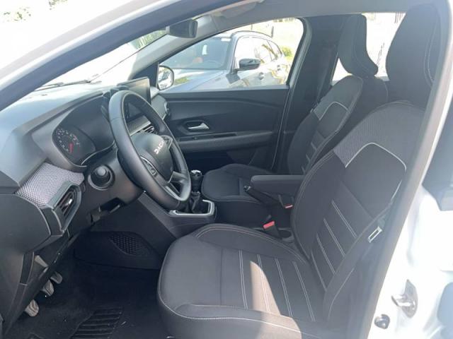 Dacia Sandero image 1