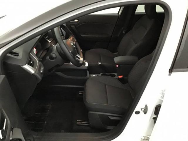 Renault Captur image 9