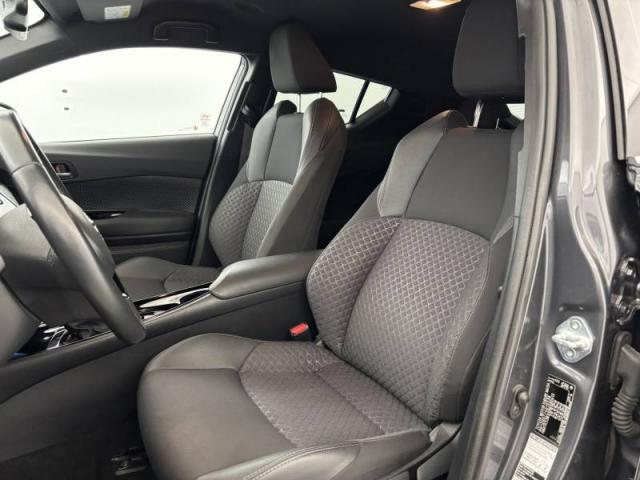 Toyota C-Hr image 6