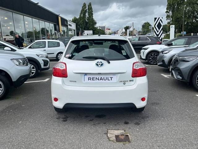 Toyota Auris image 3