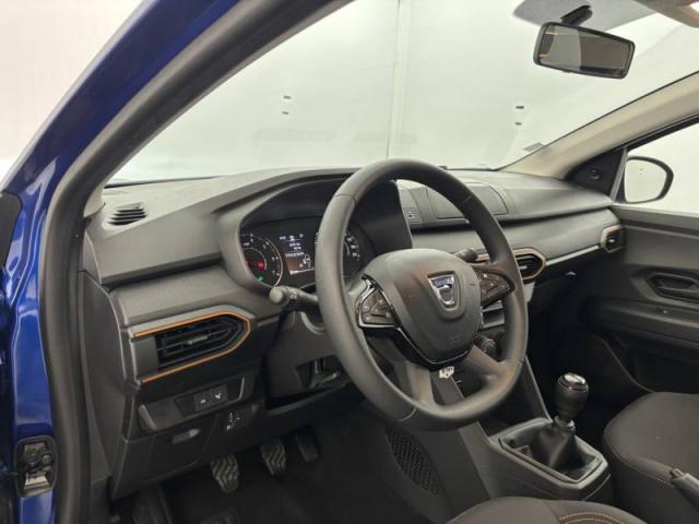 Dacia Sandero image 2