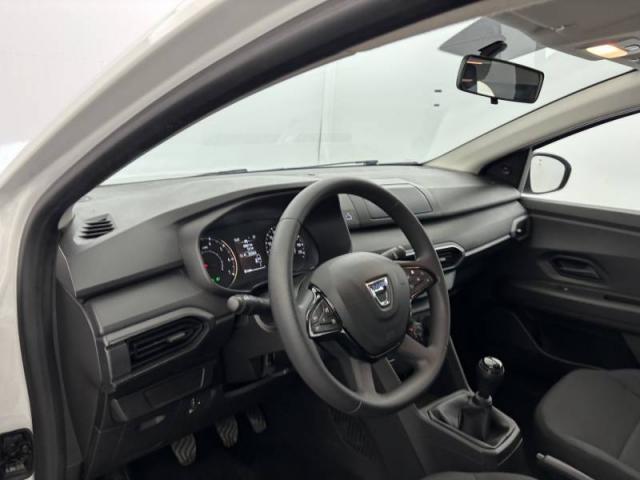 Dacia Sandero image 2