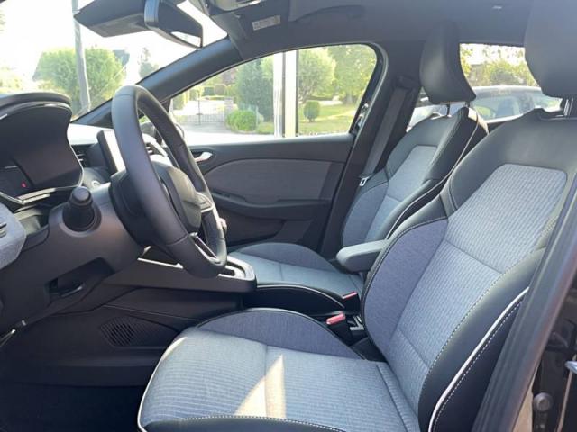 Renault Clio image 6