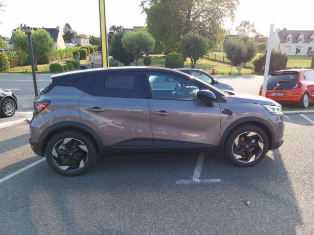Renault Captur image 2
