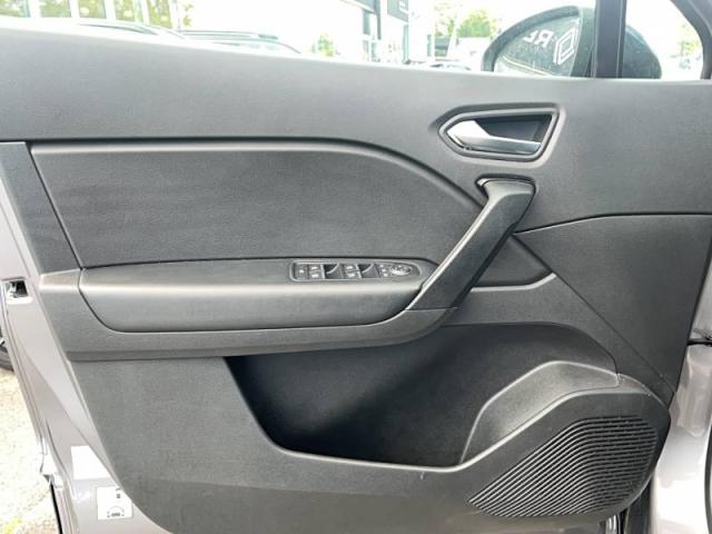 Renault Captur image 7