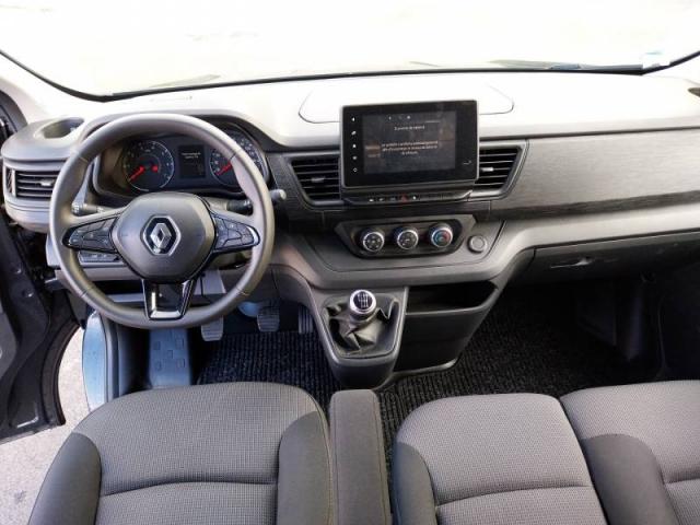 Renault Trafic image 3