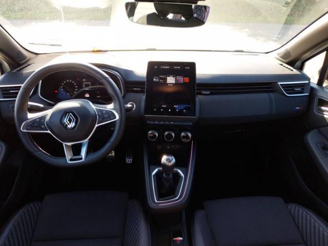Renault Clio image 9