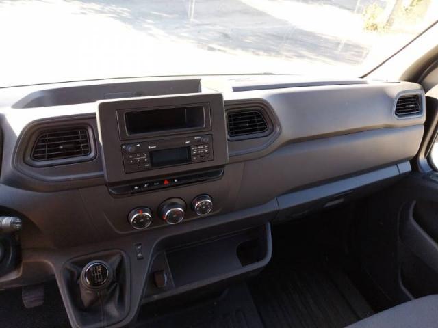 Renault Master image 4
