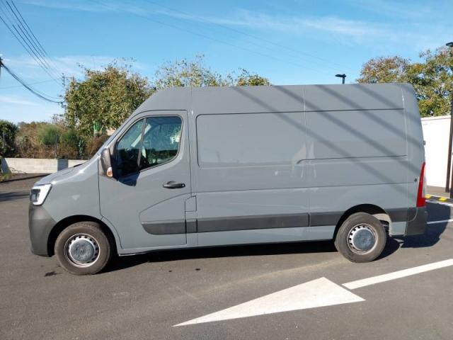Renault Master image 2