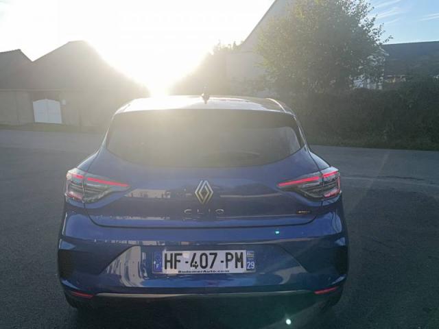 Renault Clio image 2