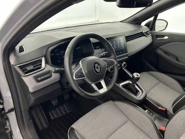 Renault Clio image 1