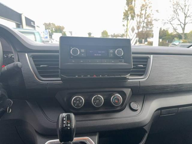 Renault Trafic image 8