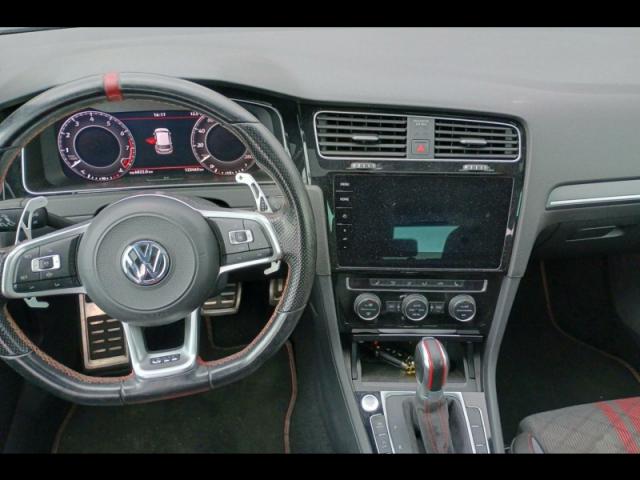 Volkswagen Golf image 5