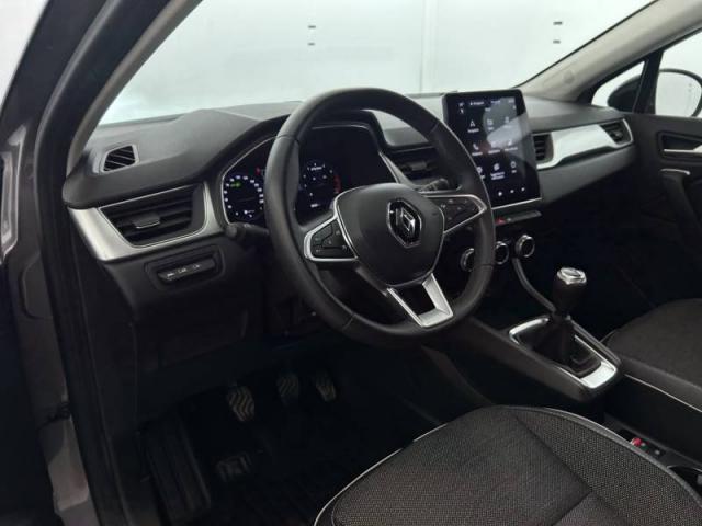 Renault Captur image 1