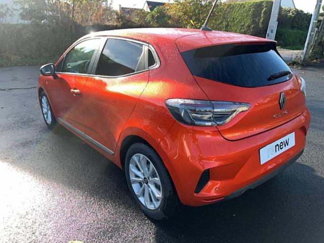 Renault Clio image 2