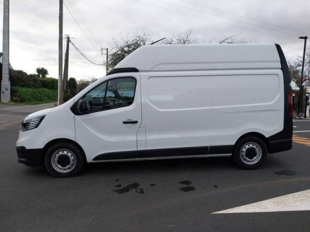 Renault Trafic image 4