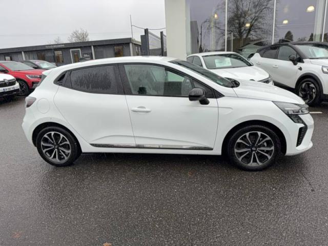 Renault Clio image 1