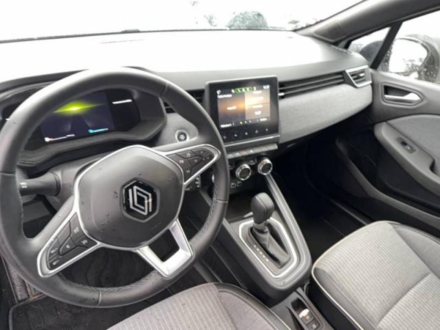 Renault Clio image 2