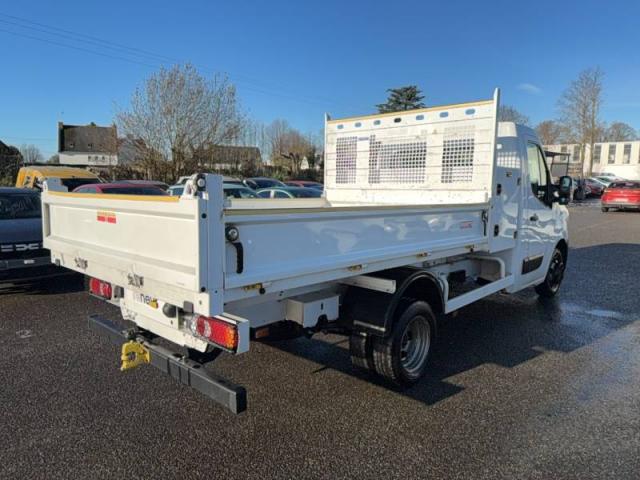 Renault Master image 2