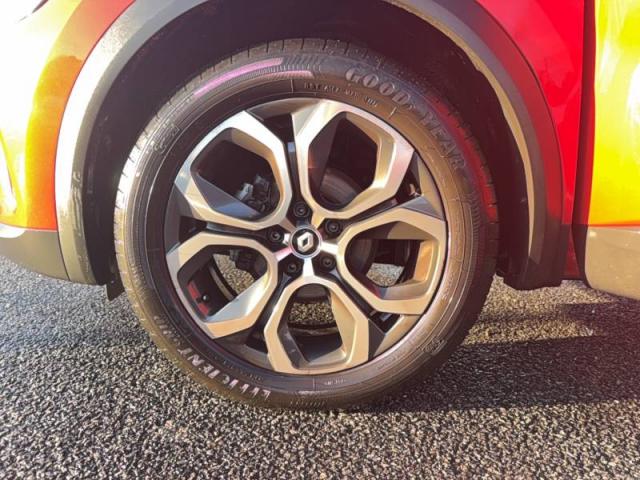 Renault Captur image 1