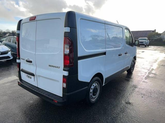 Renault Trafic image 2