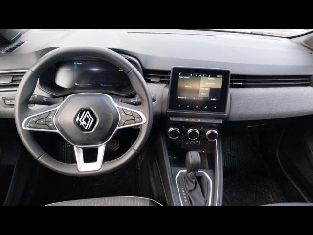 Renault Clio image 2