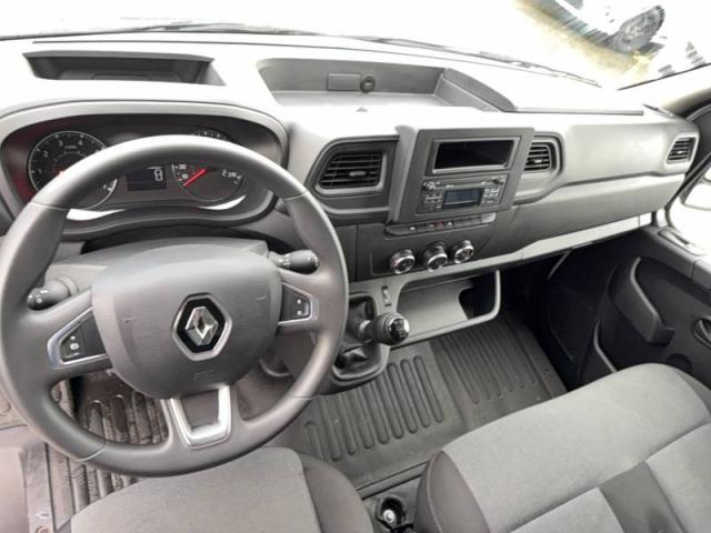Renault Master image 8