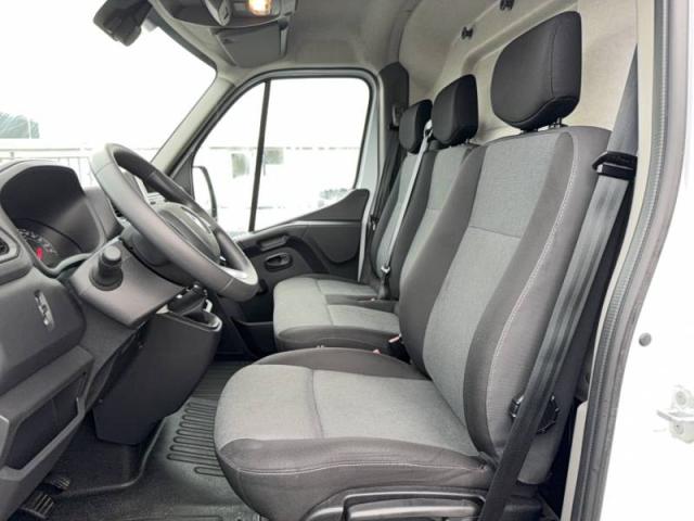 Renault Master image 6