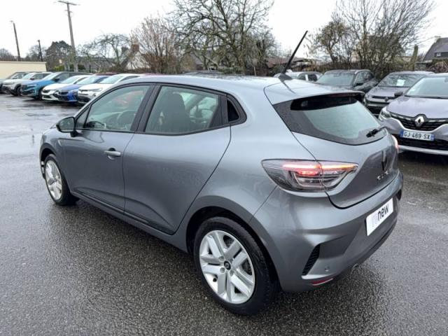 Renault Clio image 9