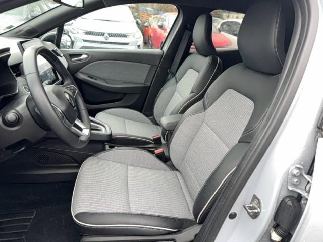 Renault Clio image 8