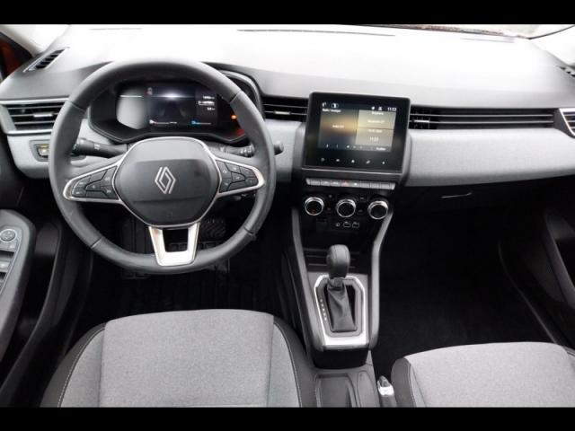 Renault Clio image 2