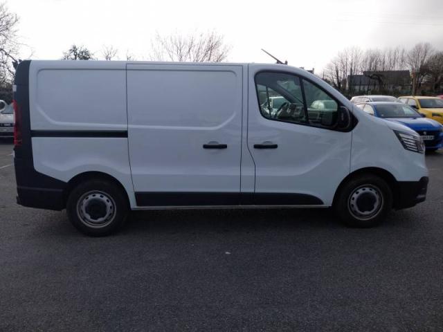 Renault Trafic image 9